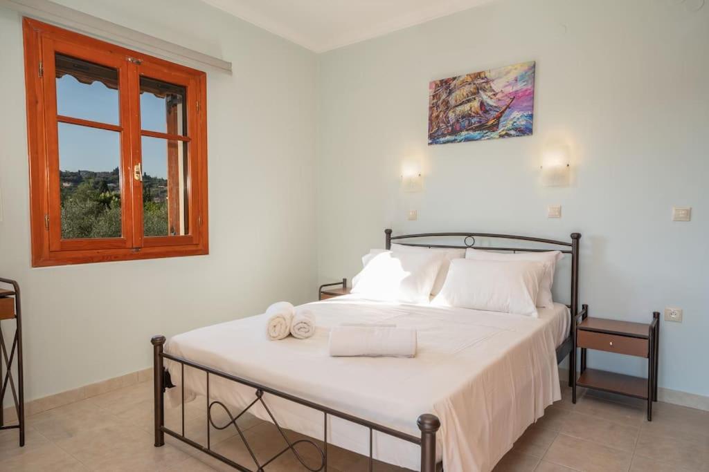Afroditi Holiday Home- Green View Apartment Svoronata Exterior foto